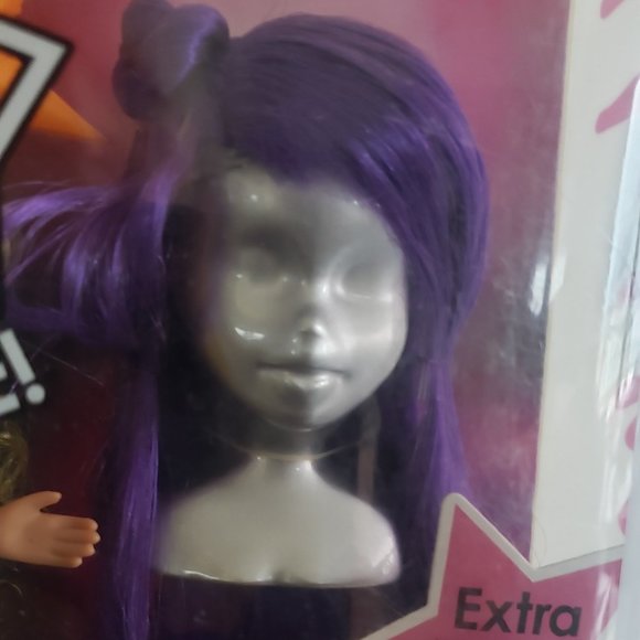 BRATZ STYLE STARZ YASMIN DOLL SINGS 2 WIGS NEW - Picture 3 of 5